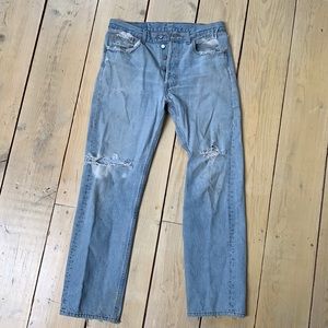 90’s LEVIS light wash SZ 31 or 32 vintage